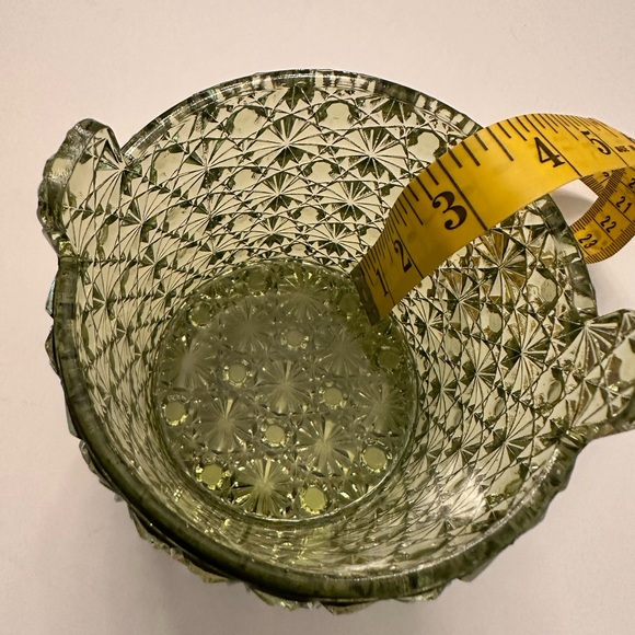 Elegant Green Patterned Glass Jar with Lid - Picture 7 of 9